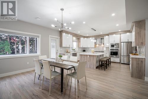 1396 Apel Drive, Port Coquitlam, BC - Indoor Photo Showing Dining Room