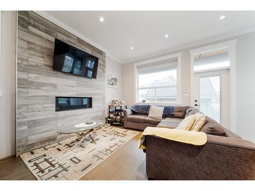 7299 194A Street, Surrey, BC - Indoor Photo Showing Living Room With Fireplace