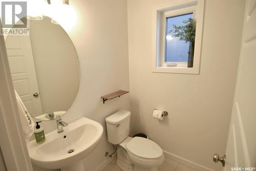 357 Germain Manor, Saskatoon, SK - Indoor Photo Showing Bathroom