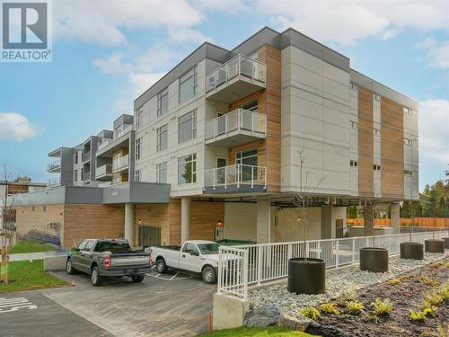 404 5120 Cordova Bay Rd, Saanich, BC - Outdoor With Balcony