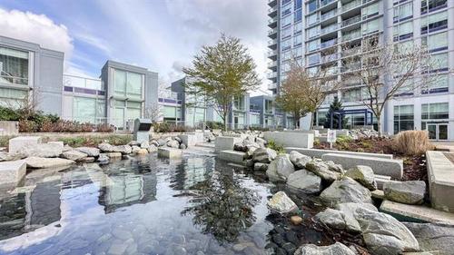 901 13750 100 Avenue, Surrey, BC - Outdoor