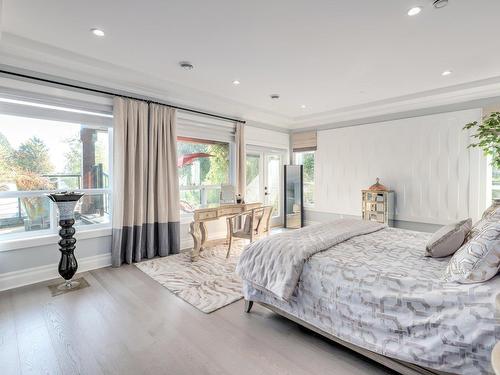 1495 Maple Street, White Rock, BC - Indoor Photo Showing Bedroom