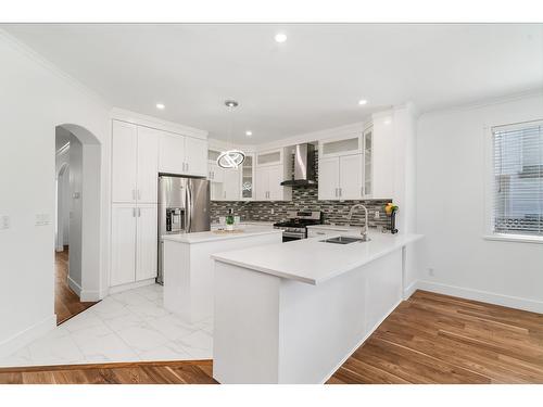 6151 166A Street, Surrey, BC - Indoor Photo Showing Kitchen With Upgraded Kitchen