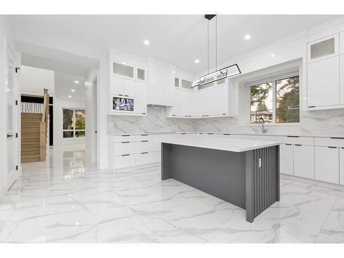 15584 89B Avenue, Surrey, BC - Indoor Photo Showing Kitchen