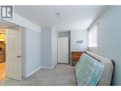 1737 Leighton Place, Kamloops, BC - Indoor Photo Showing Bedroom