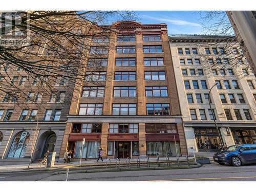 804 518 Beatty Street, Vancouver, BC - Outdoor With Facade