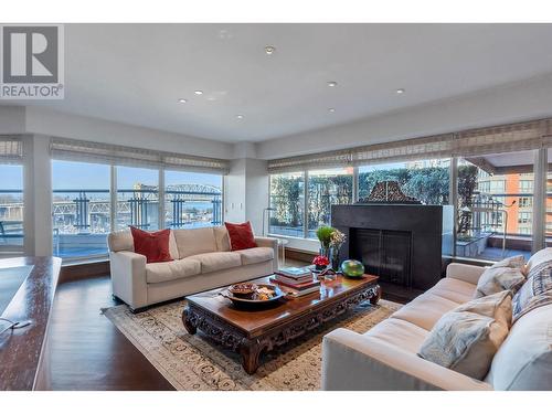 902 1600 Hornby Street, Vancouver, BC - Indoor Photo Showing Living Room With Fireplace