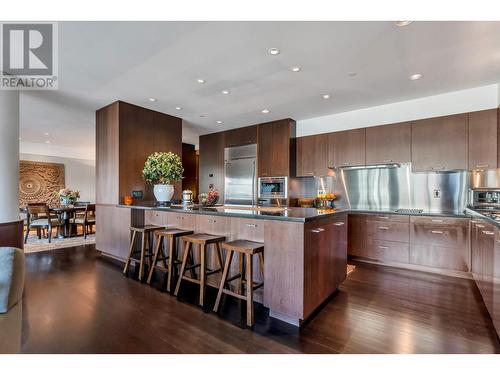 902 1600 Hornby Street, Vancouver, BC - Indoor Photo Showing Kitchen With Upgraded Kitchen