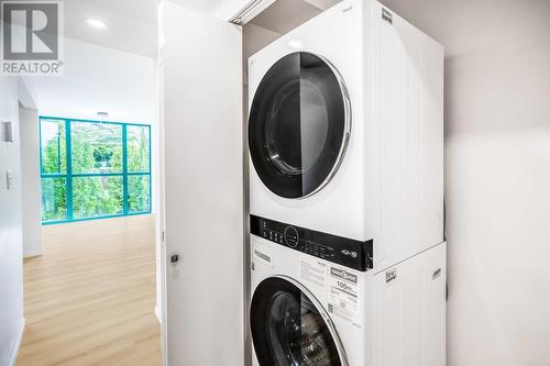 204 8280 Westminster Highway, Richmond, BC - Indoor Photo Showing Laundry Room