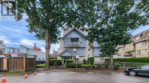 21 2378 Rindall Avenue, Port Coquitlam, BC - Outdoor With Facade