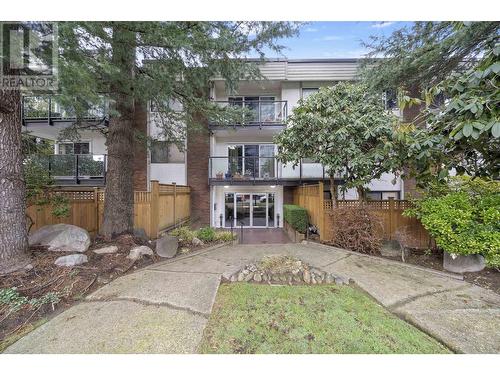 307 1515 Chesterfield Avenue, North Vancouver, BC - Outdoor With Balcony