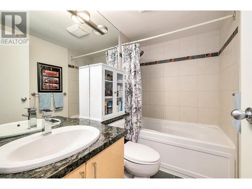 2703 193 Aquarius Mews, Vancouver, BC - Indoor Photo Showing Bathroom