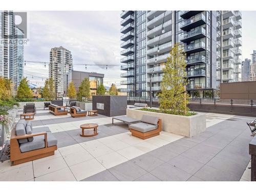 1703 2108 Gilmore Avenue, Burnaby, BC - Outdoor With Balcony With Facade