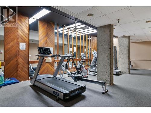 602 2008 Fullerton Avenue, North Vancouver, BC - Indoor Photo Showing Gym Room