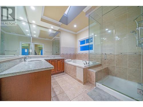 6040 Adams Place, Richmond, BC - Indoor Photo Showing Bathroom