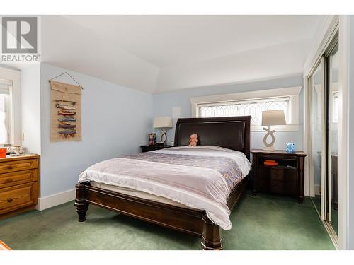 1295 Sinclair Street, West Vancouver, BC - Indoor Photo Showing Bedroom