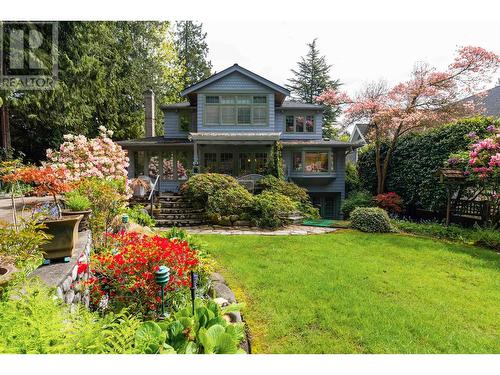 1295 Sinclair Street, West Vancouver, BC - Outdoor With Deck Patio Veranda