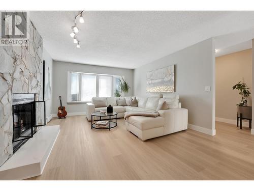 1209 Cypress Place, Port Moody, BC - Indoor Photo Showing Living Room With Fireplace