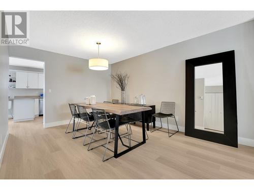 1209 Cypress Place, Port Moody, BC - Indoor Photo Showing Dining Room