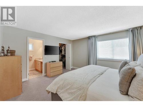 1209 Cypress Place, Port Moody, BC - Indoor Photo Showing Bedroom