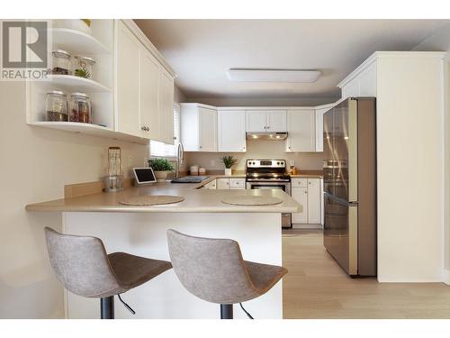 1209 Cypress Place, Port Moody, BC - Indoor Photo Showing Kitchen