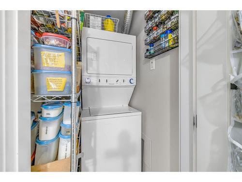 311 19366 65 Street, Surrey, BC - Indoor Photo Showing Laundry Room