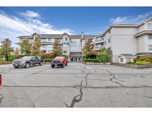 311 19366 65 Street, Surrey, BC - Outdoor With Facade