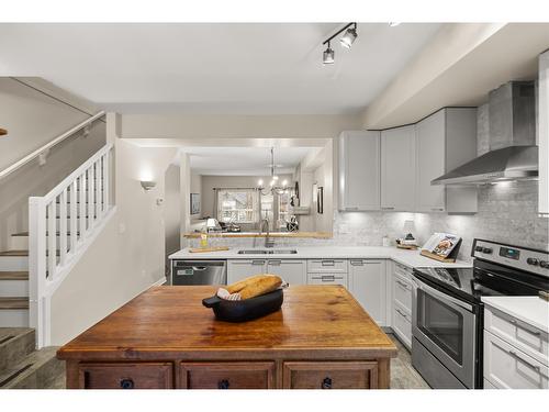 21 15065 58 Avenue, Surrey, BC - Indoor Photo Showing Kitchen With Upgraded Kitchen