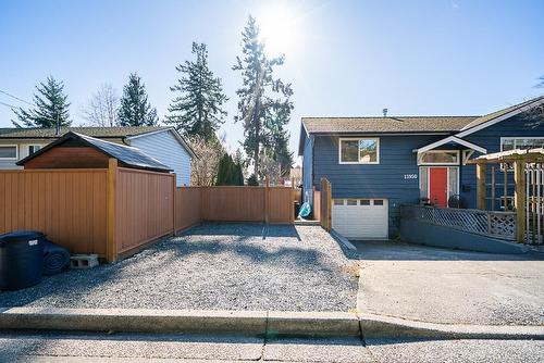 13950 Blackburn Avenue, White Rock, BC - Outdoor