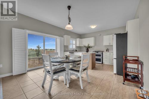 20 Dolomiti Court, Hamilton, ON - Indoor Photo Showing Dining Room