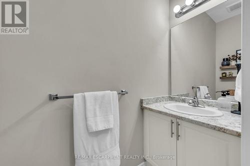 20 Dolomiti Court, Hamilton, ON - Indoor Photo Showing Bathroom