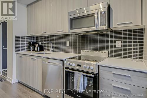 1515 - 105 George Street, Toronto, ON - Indoor Photo Showing Kitchen