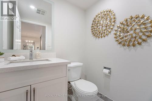 1716 - 30 Greenfield Avenue, Toronto, ON - Indoor Photo Showing Bathroom