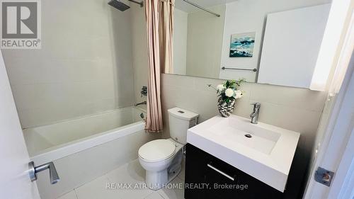 508 - 318 King Street E, Toronto, ON - Indoor Photo Showing Bathroom