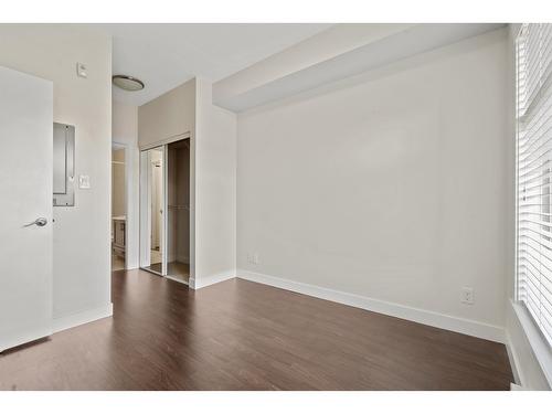 217 13468 King George Boulevard, Surrey, BC - Indoor Photo Showing Other Room