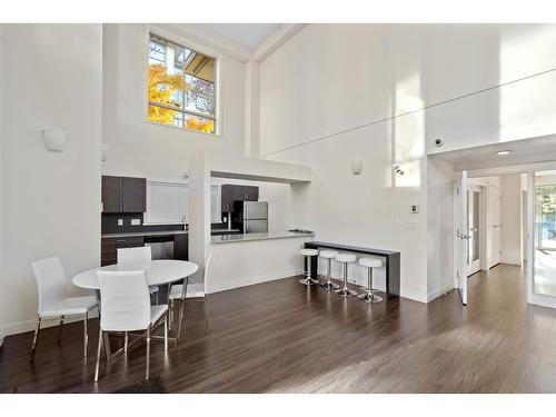 217 13468 King George Boulevard, Surrey, BC - Indoor Photo Showing Dining Room