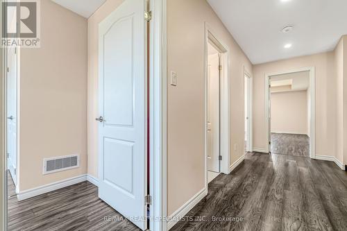 242 Middleton Avenue, London, ON - Indoor Photo Showing Other Room