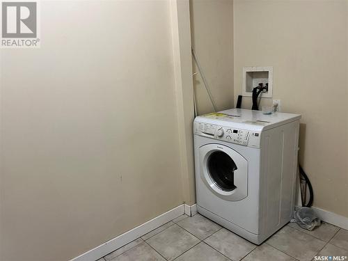 10 125 Froom Crescent, Regina, SK - Indoor Photo Showing Laundry Room