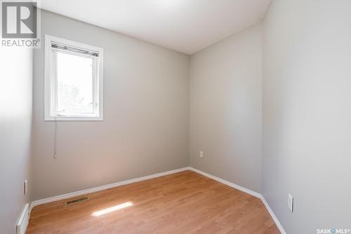 A & B 2030 Edgar Street, Regina, SK - Indoor Photo Showing Other Room