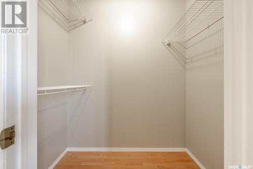 A & B 2030 Edgar Street, Regina, SK - Indoor With Storage