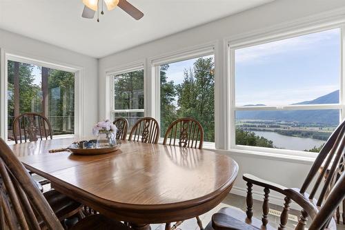 43251 Salmonberry Drive|Chilliwack Mountain, Chilliwack, BC - Indoor Photo Showing Dining Room