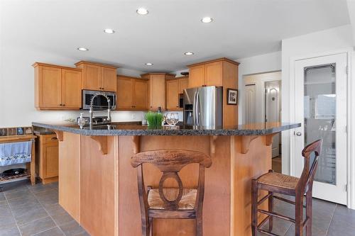 43251 Salmonberry Drive|Chilliwack Mountain, Chilliwack, BC - Indoor Photo Showing Kitchen