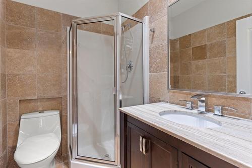 43251 Salmonberry Drive|Chilliwack Mountain, Chilliwack, BC - Indoor Photo Showing Bathroom