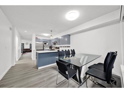 72 12778 66 Avenue, Surrey, BC - Indoor Photo Showing Dining Room