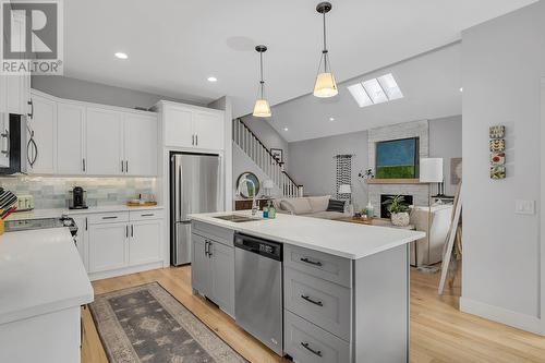 1101 Long Ridge Drive Lot# Lot 64, Kelowna, BC - Indoor Photo Showing Kitchen With Double Sink With Upgraded Kitchen