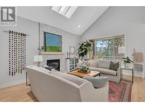 1101 Long Ridge Drive Lot# Lot 64, Kelowna, BC - Indoor Photo Showing Living Room With Fireplace