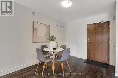 103 - 17 Kay Crescent, Guelph (Guelph South), ON - Indoor Photo Showing Dining Room