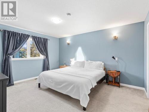 76 Aksala Drive, Whitehorse, YT - Indoor Photo Showing Bedroom