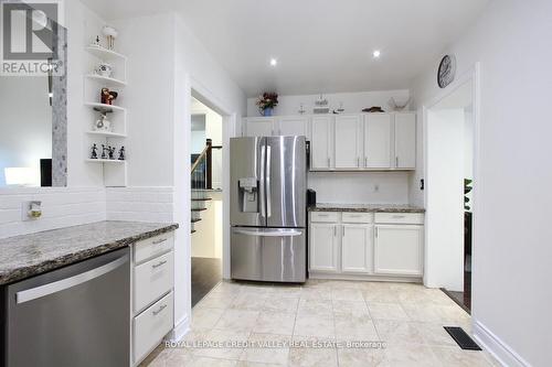 115 Clarence Street, Brampton, ON - Indoor Photo Showing Kitchen With Stainless Steel Kitchen