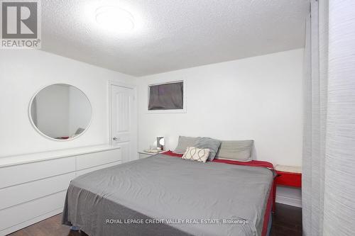 115 Clarence Street, Brampton, ON - Indoor Photo Showing Bedroom